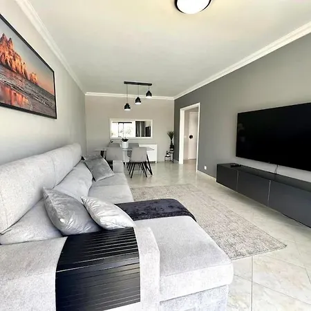 Luxury Modern Beach Apartment Quarteira Exterior photo